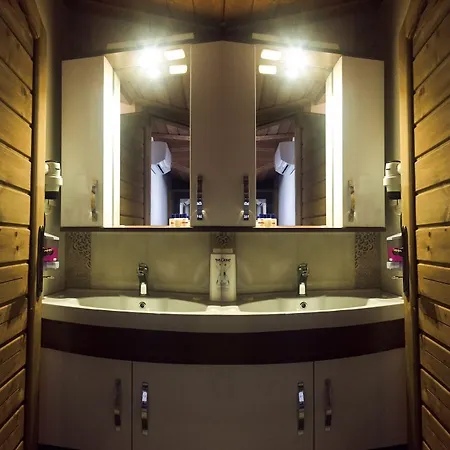 Xox Hotel de apartamente 4*