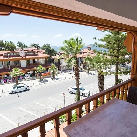 Aparthotel Xox 3*