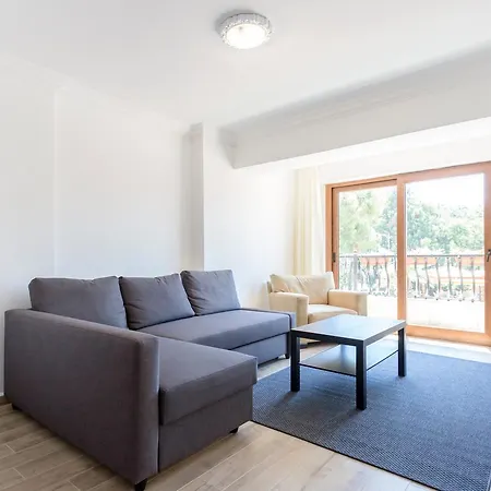 Xox Aparthotel 4*